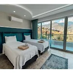 Fortunella Aparthotel 4*