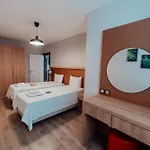 Fortunella Aparthotel 4*
