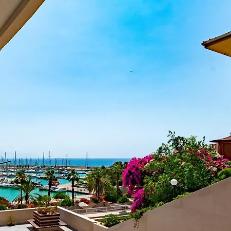 Aparthotel Fortunella 3*