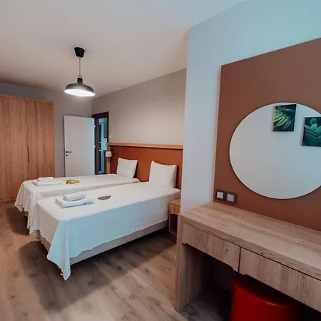 Fortunella Aparthotel 4*