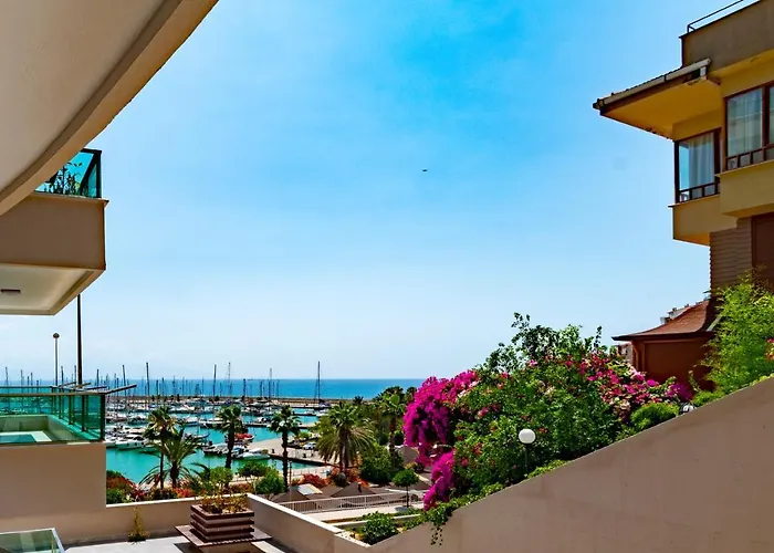 Aparthotel Fortunella 4*